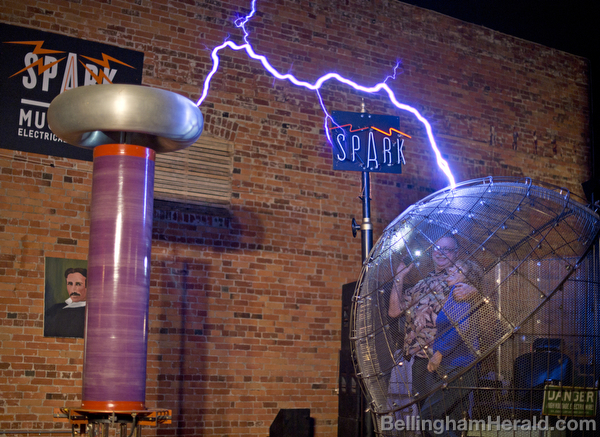 Spark Museum Electric Show and the MegaZapper
